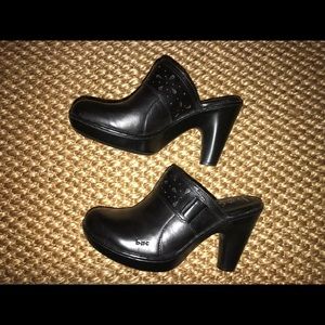 Born Concept women’s NEW black clogs shoes size 8
